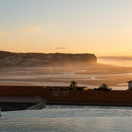 Pé na Praia da Foz Foz do Arelho Esterno foto